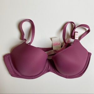 STILL HAS TAGS || PINK Victoria’s Secret Bra ||